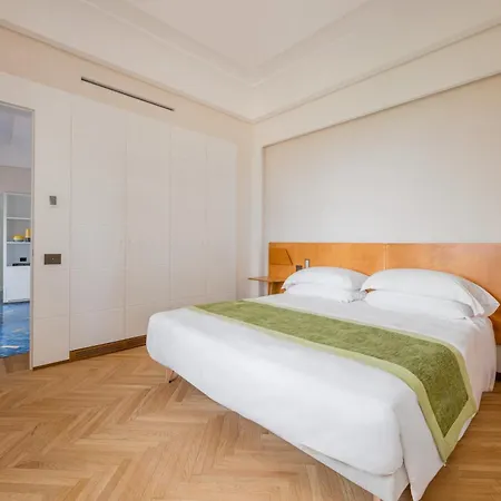 Hotel Relais Regina Giovanna 4*