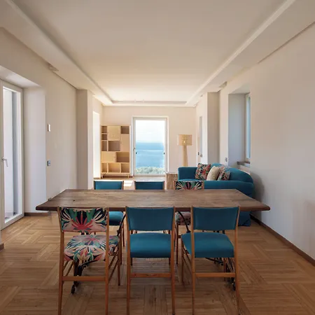 Relais Regina Giovanna Hotel 4*
