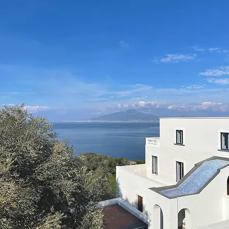 Relais Regina Giovanna Hotel 4*