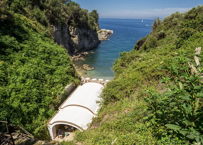 Hotel Relais Regina Giovanna 4*