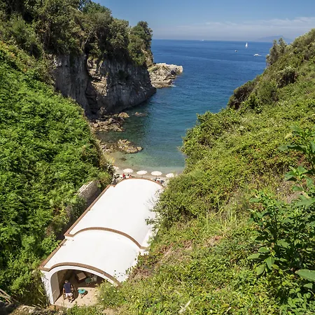 Hotel Relais Regina Giovanna 4*